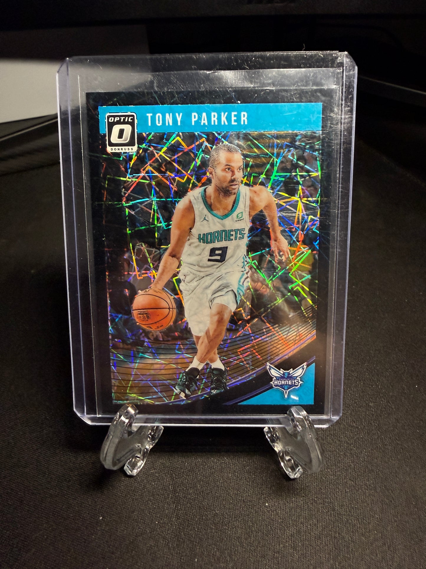 2019 Panini Optic Basketball Tony Parker Black Velocity /39